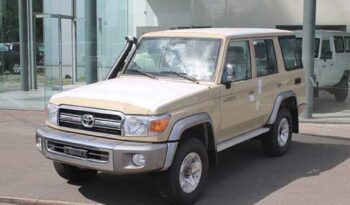 
									TOYOTA LAND CRUISER 70 4.2L 2022 HZJ76 #00072 complet								