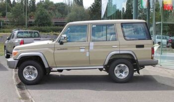 
									TOYOTA LAND CRUISER 70 4.2L 2022 HZJ76 #00072 complet								