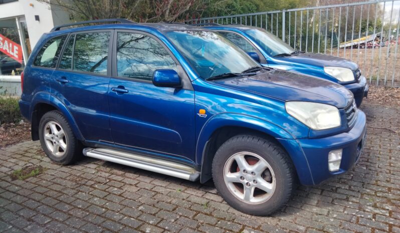 
								TOYOTA RAV4 ANCIEN complet									